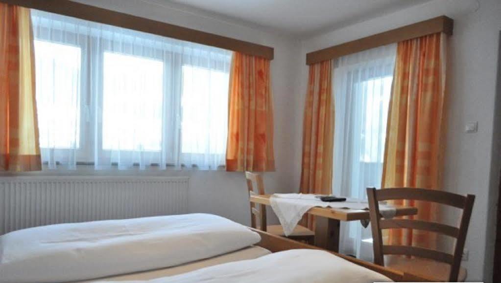 Gaestehaus Braunegger Oetz Esterno foto