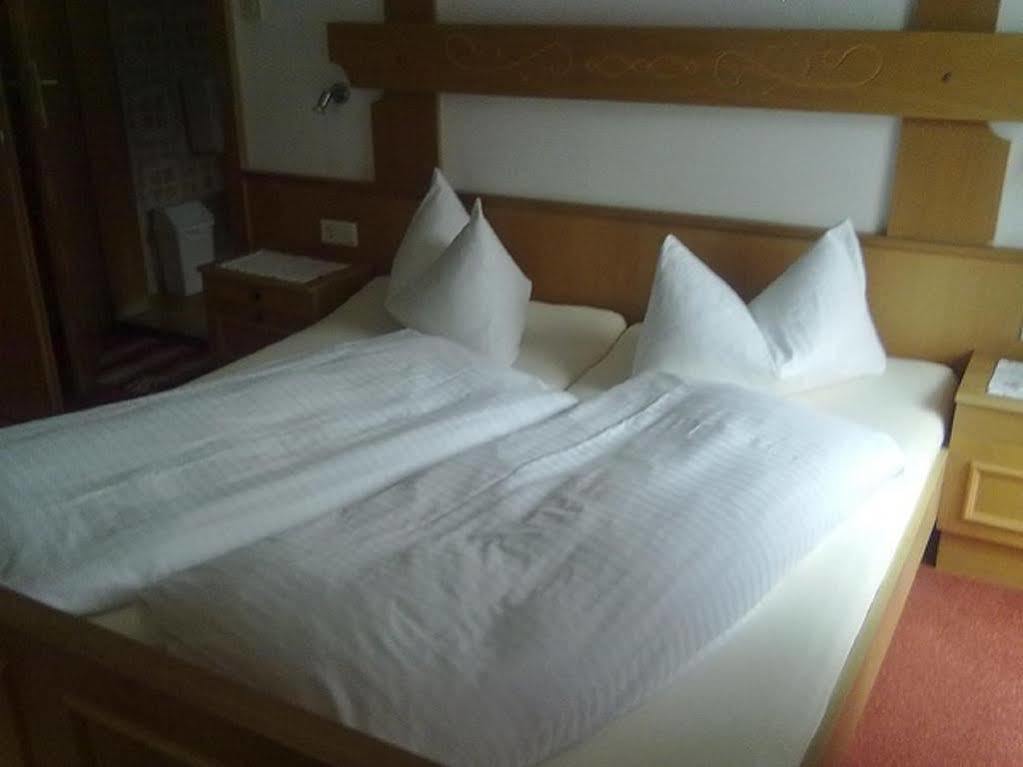Gaestehaus Braunegger Oetz Esterno foto